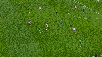 足球免费直播在线观看-【西甲】格列兹曼2传 莫拉塔破门+造2红 马竞2比0胜