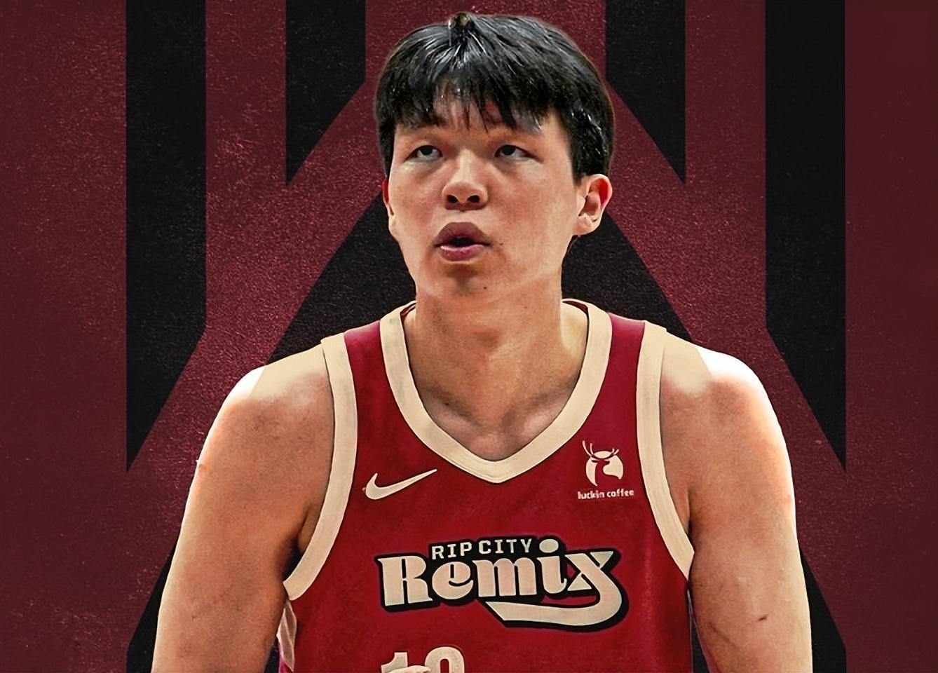 咪咕体育直播-31分8板3助1断1帽!杨瀚森生涯最强一战,背部伤势不能大意